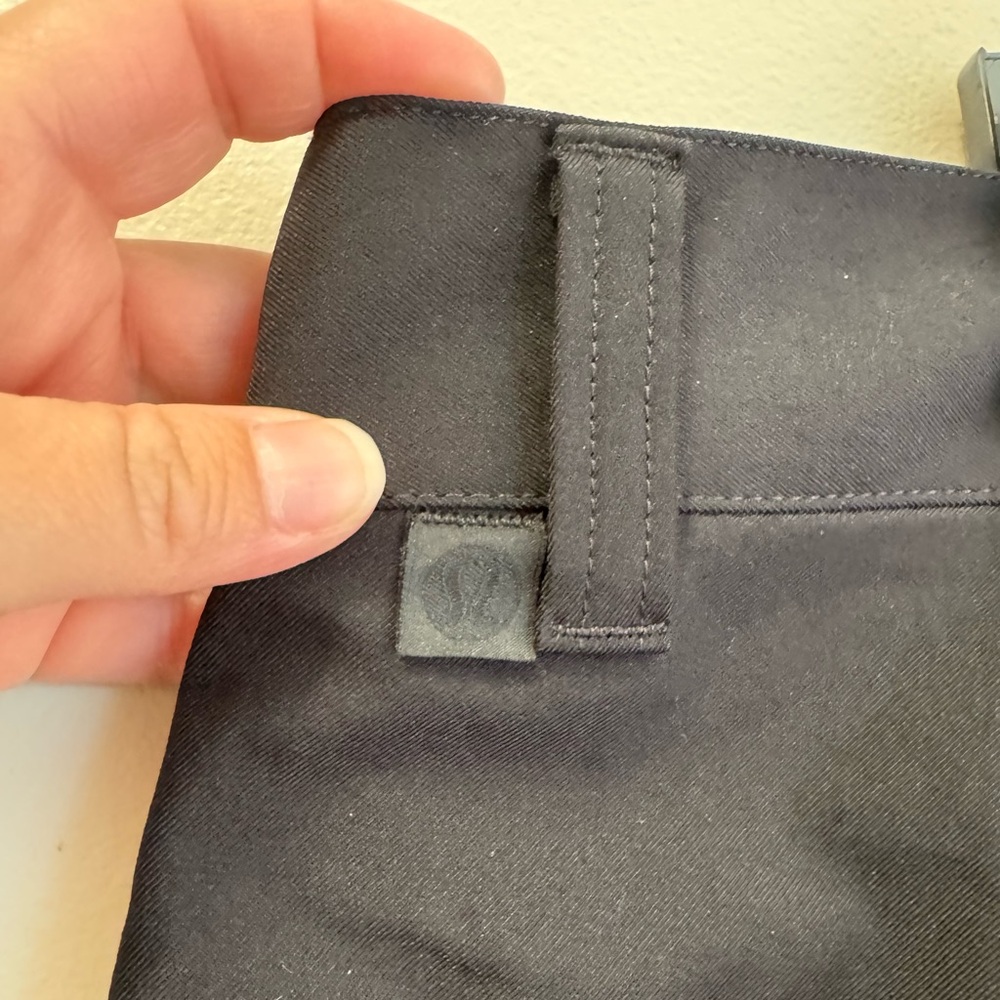 Lululemon Men’s Black Pants - Picture 6 of 6